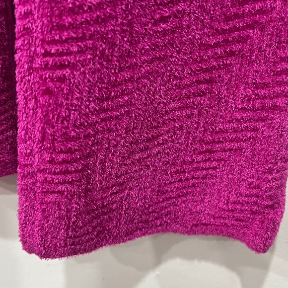 Emporio Armani Velvet Herringbone Textured Pullover Top in Pink/ Magenta size L - Picture 5 of 9